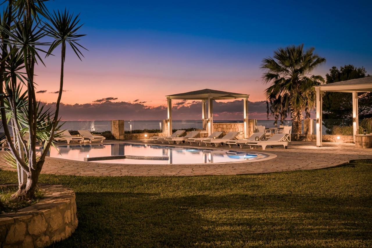 Agnanti Suites Minia Exterior foto
