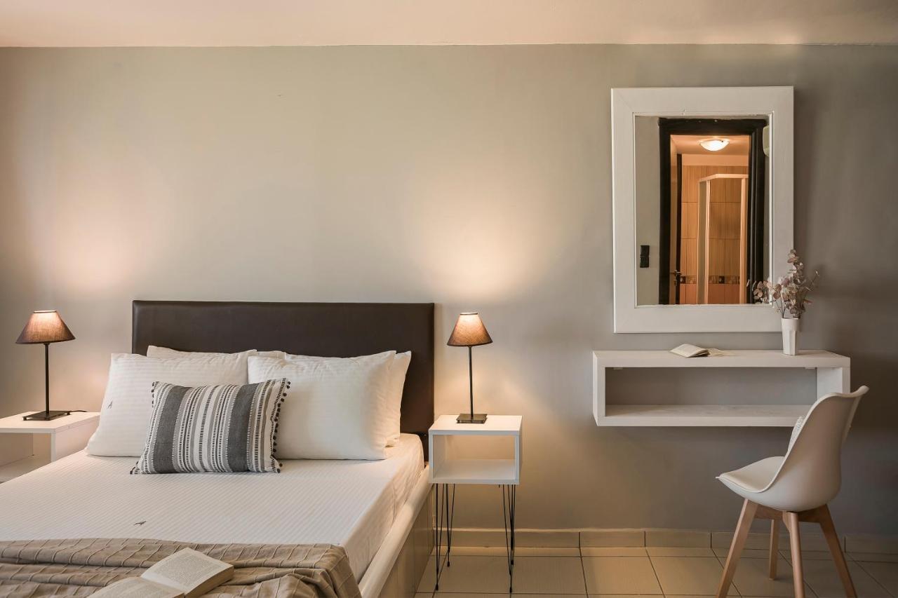 Agnanti Suites Minia Exterior foto