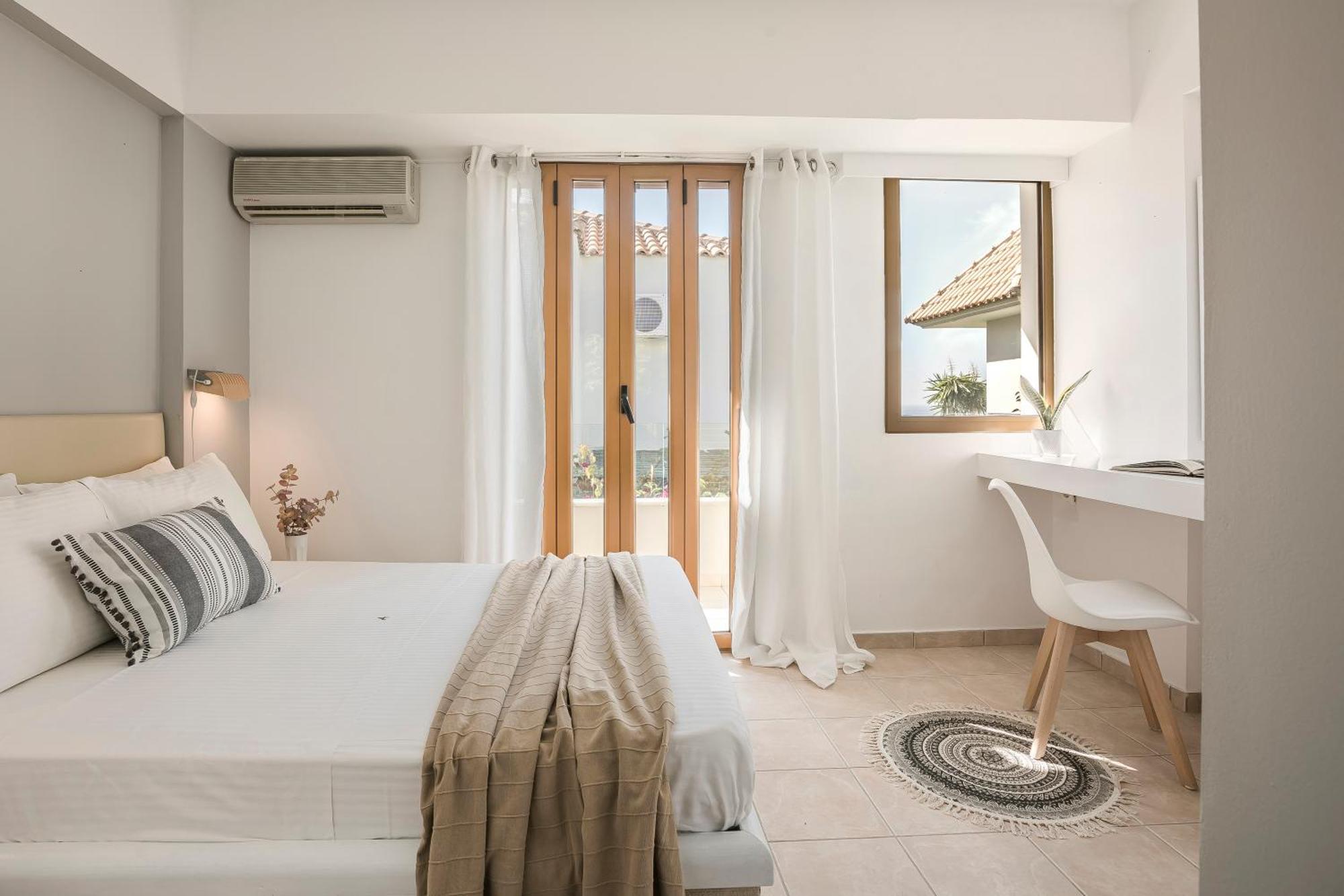 Agnanti Suites Minia Exterior foto