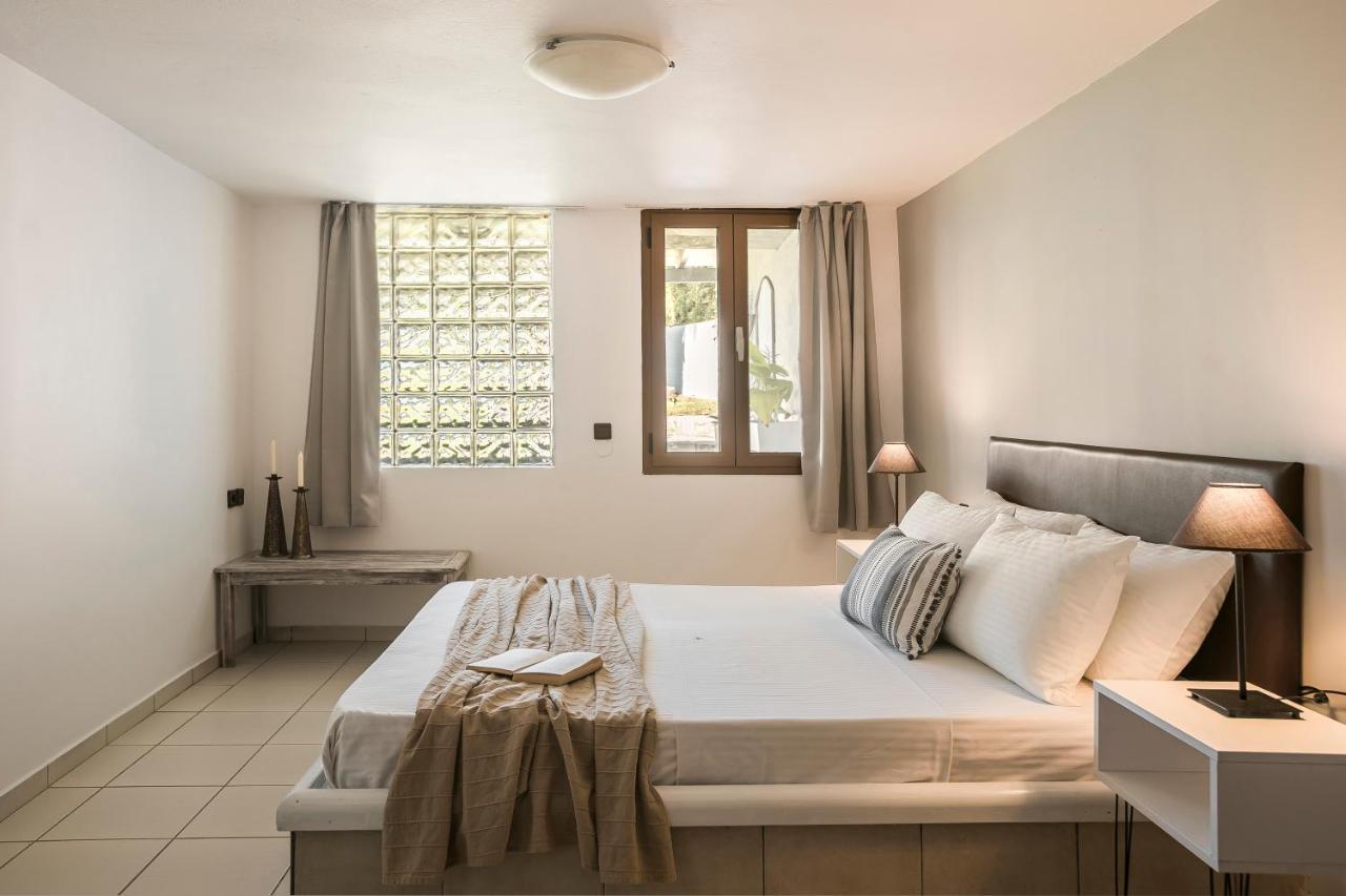 Agnanti Suites Minia Exterior foto