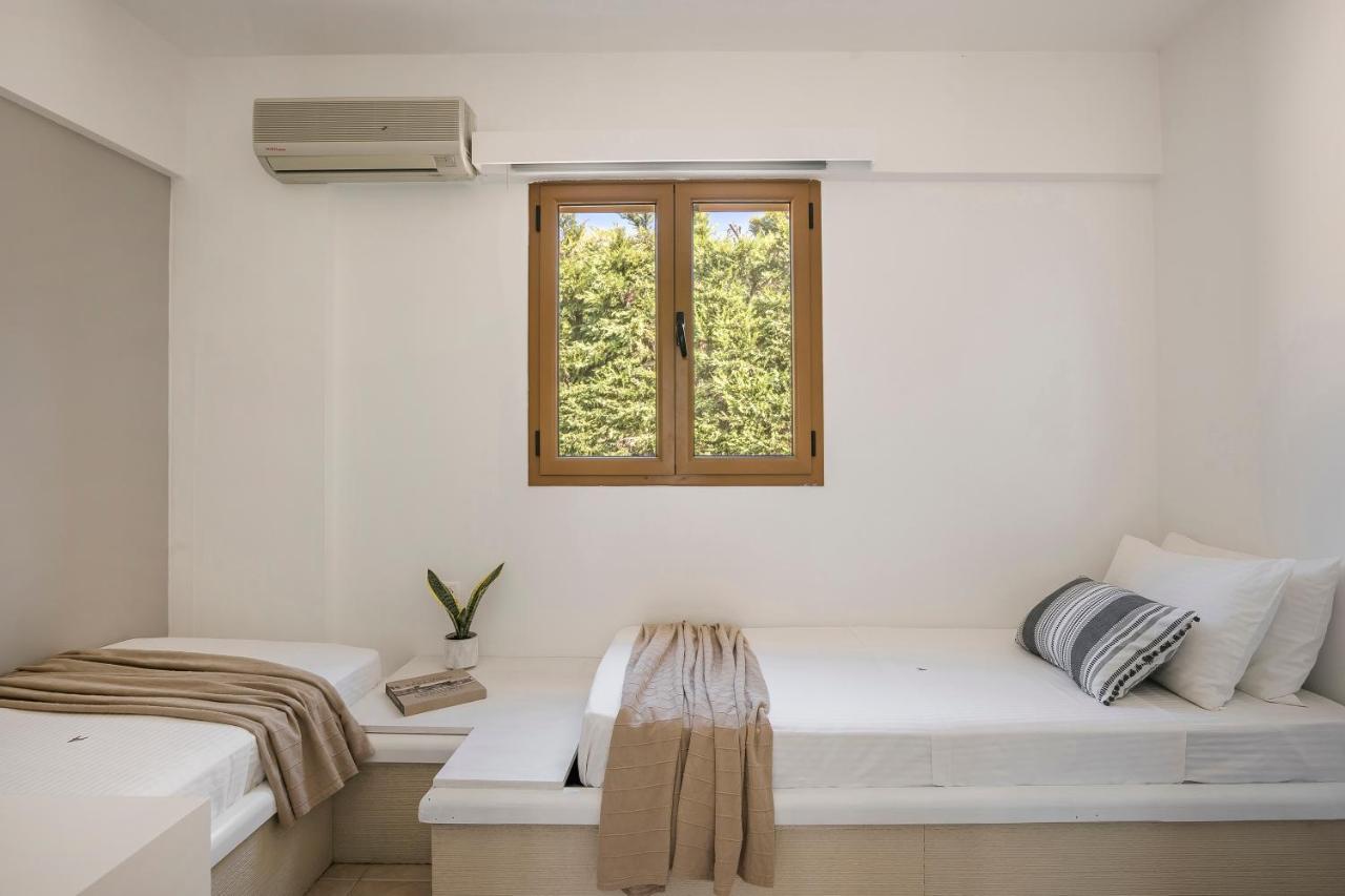Agnanti Suites Minia Exterior foto