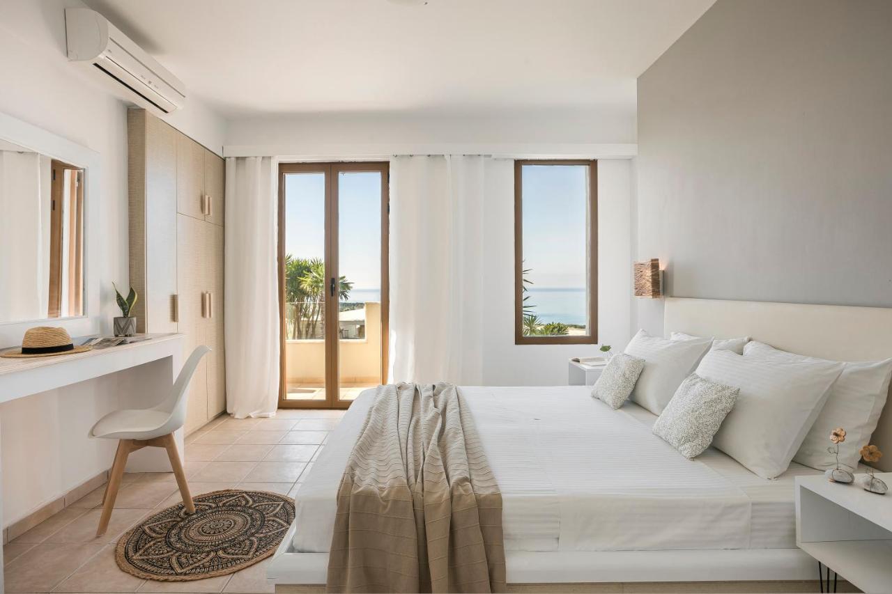 Agnanti Suites Minia Exterior foto