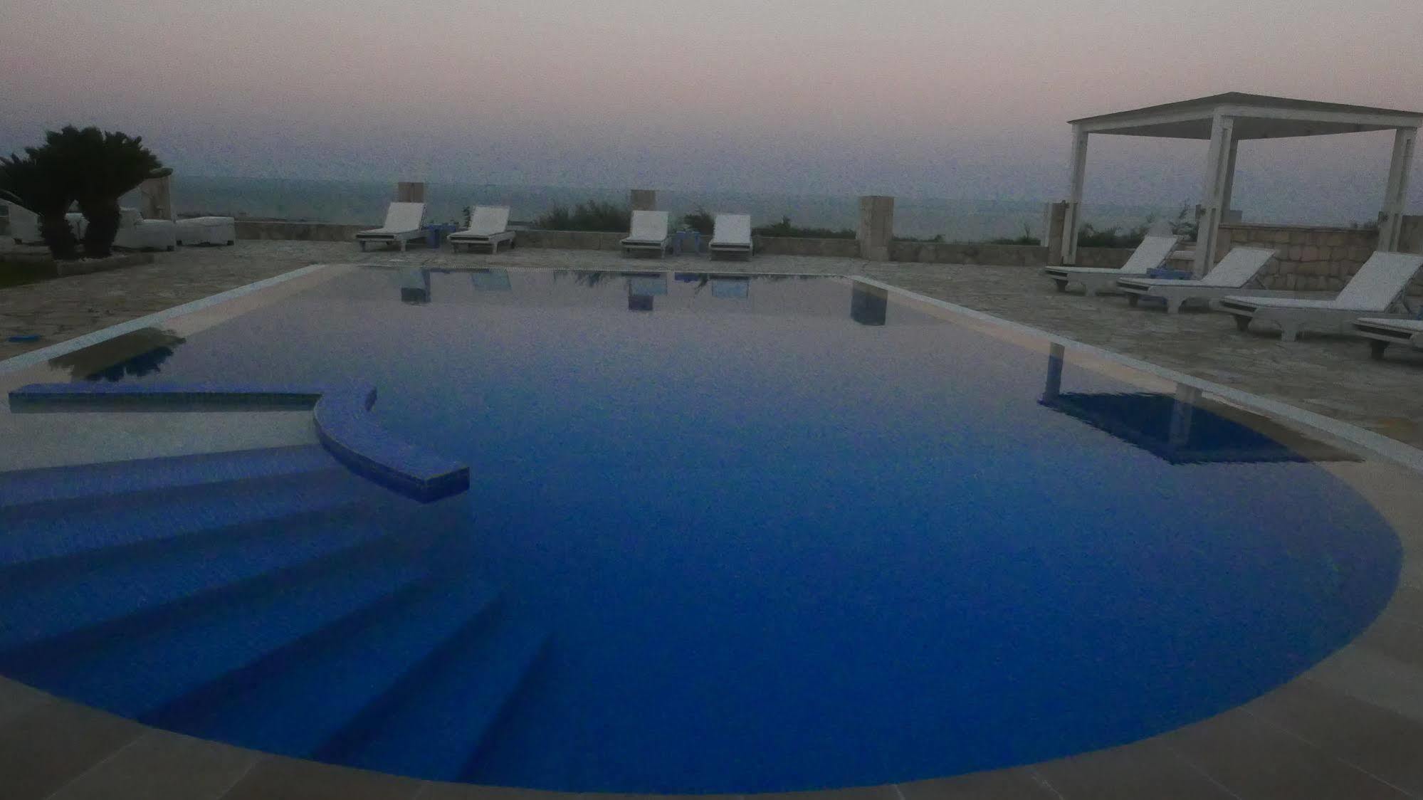Agnanti Suites Minia Exterior foto